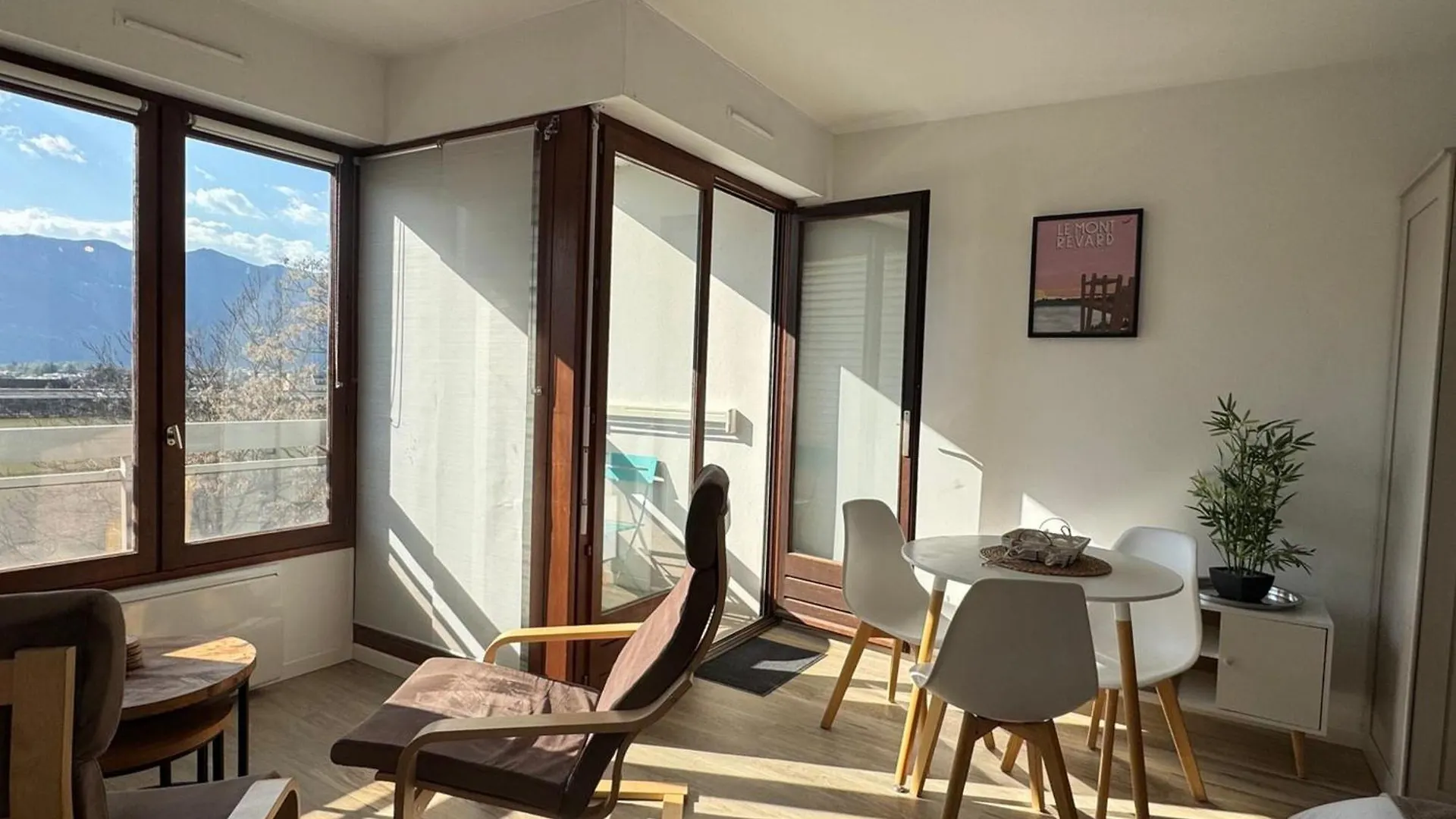 Studio Moderne Et Cosy, Bien Situe, Vue Montagne, Wifi - Fr-1-555-114 Aix-les-Bains 0*,  France